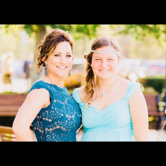 Meet your Posher, Tina - Picture 2 of 3